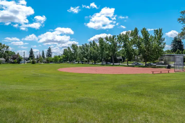 Meadowlark Park community in Calgary